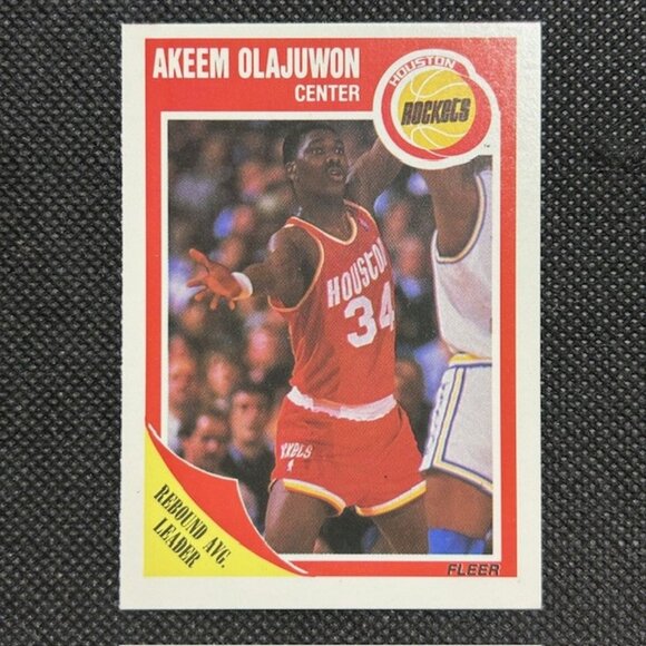Akeem Olajuwon 1989-90 Fleer #61 Houston Rockets HOF - Picture 1 of 2
